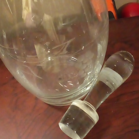 Etched Decanter, Vintage Bar Bottle with Stopper - Picture 3 of 4